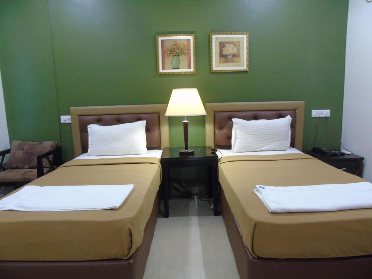 ซีซั่น โฮเต็ล แอนด์ สปา Hotel มัดกอน ภายนอก รูปภาพ