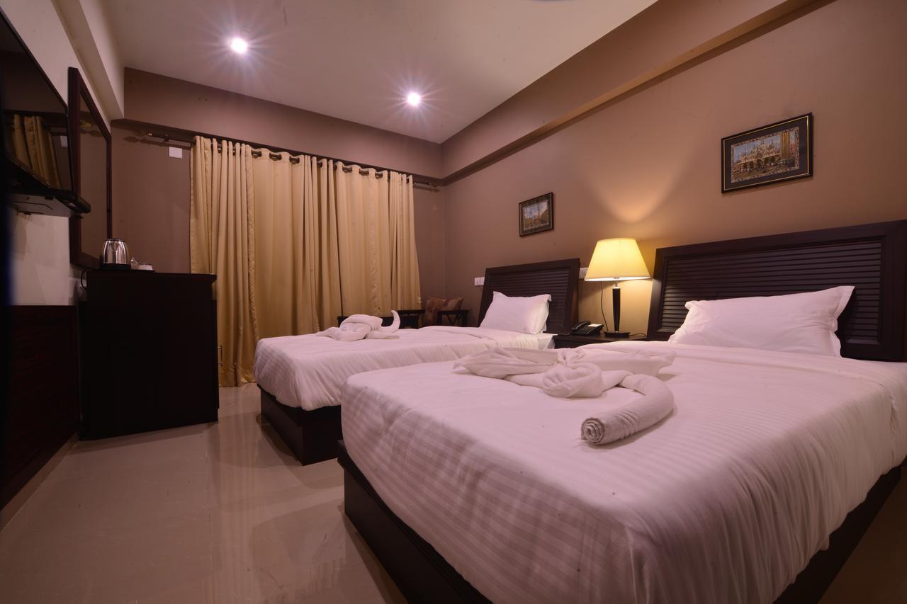 ซีซั่น โฮเต็ล แอนด์ สปา Hotel มัดกอน ภายนอก รูปภาพ