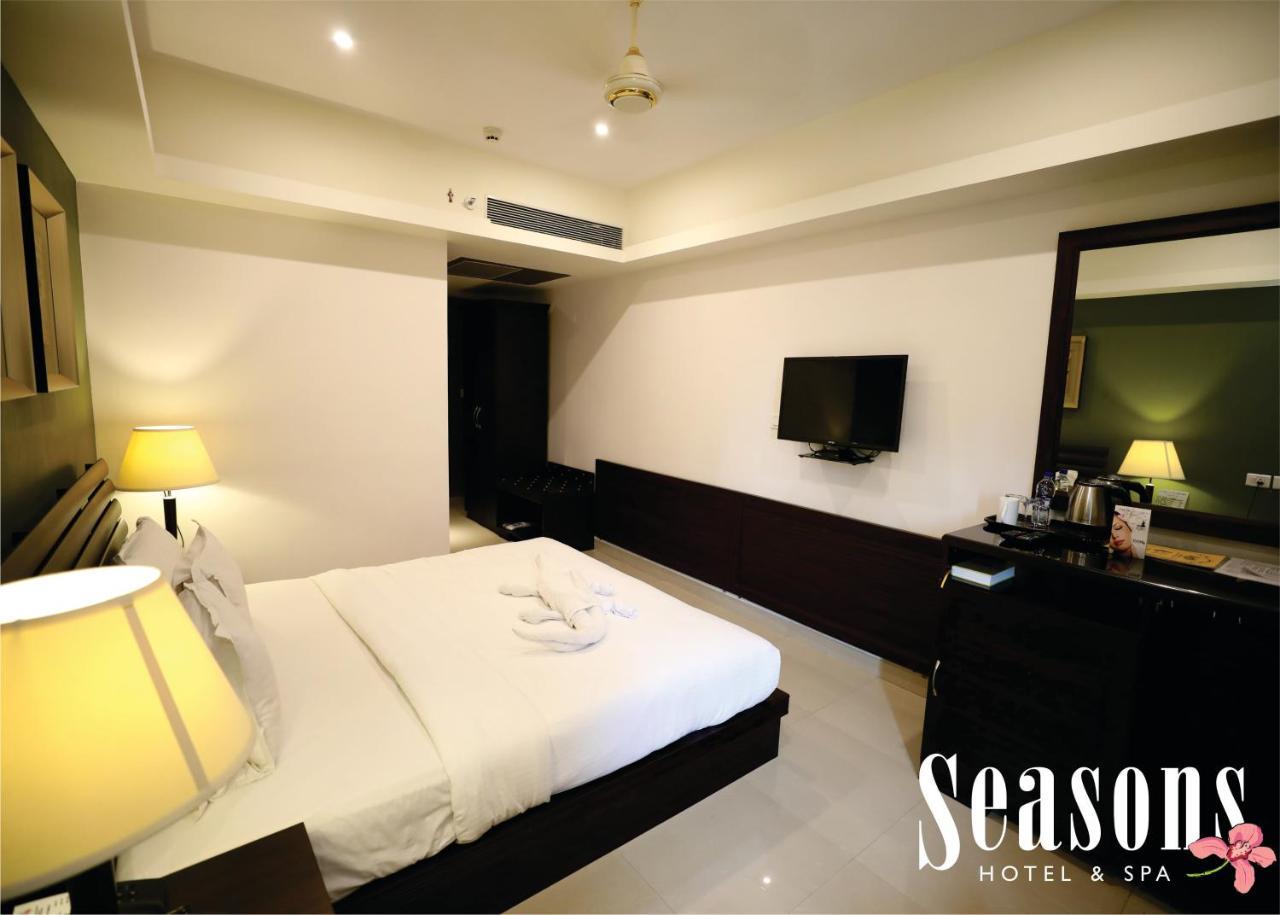 ซีซั่น โฮเต็ล แอนด์ สปา Hotel มัดกอน ภายนอก รูปภาพ